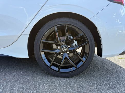 Used 2025 Honda Civic Sport image 5