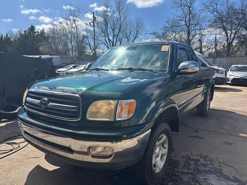 Used 2002 Toyota Tundra Limited image 2