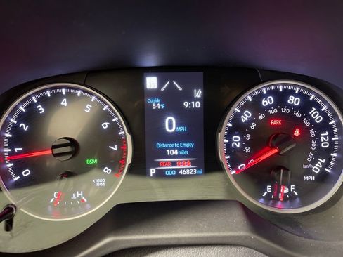 Certified 2022 Toyota RAV4 XLE Premium image 18