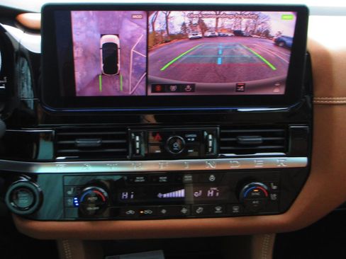 New 2026 Nissan Pathfinder Platinum w/ Cargo Package image 17