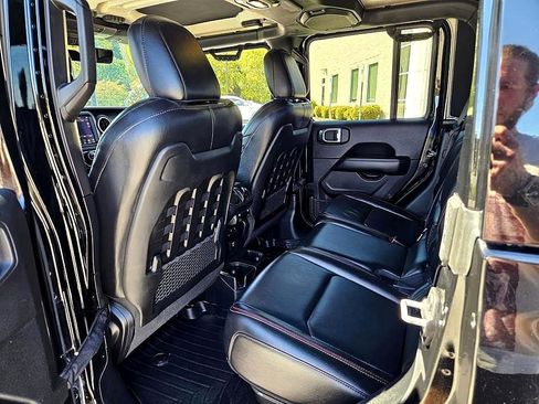 Used 2020 Jeep Gladiator Rubicon image 8