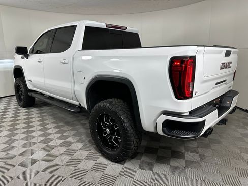 Used 2019 GMC Sierra 1500 AT4 w/ AT4 Premium Package image 3