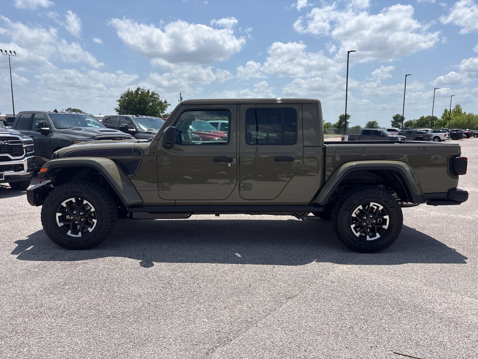 New 2026 Jeep Gladiator Rubicon AWD/4WD image 2