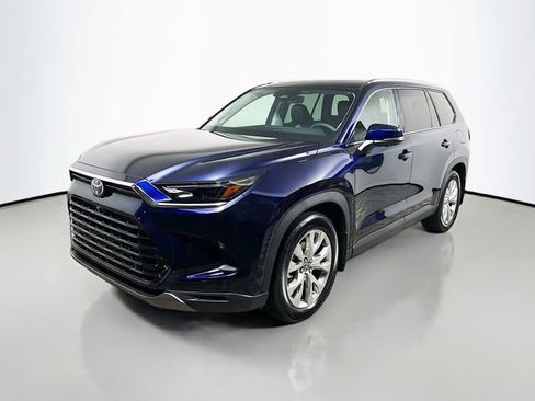 New 2026 Toyota Grand Highlander Limited image 7