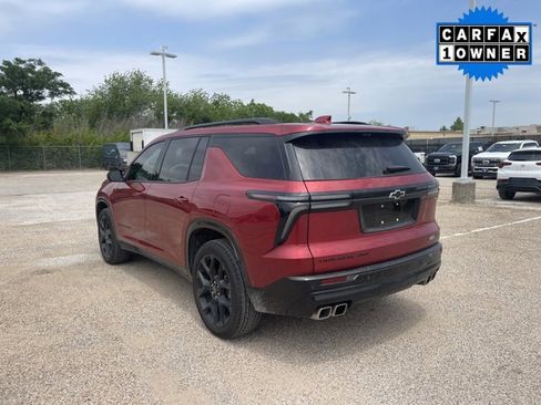Used 2025 Chevrolet Traverse RS AWD/4WD image 4