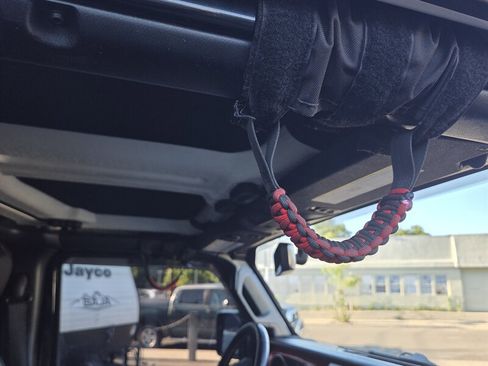 Used 2020 Jeep Gladiator Rubicon w/ Uconnect 4C Nav & Sound Group image 26