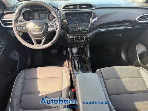 Used 2021 Chevrolet TrailBlazer LT w/ Sun and Liftgate Package FWD image 21