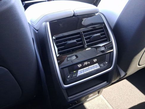 Used 2026 BMW X5 sDrive40i image 28