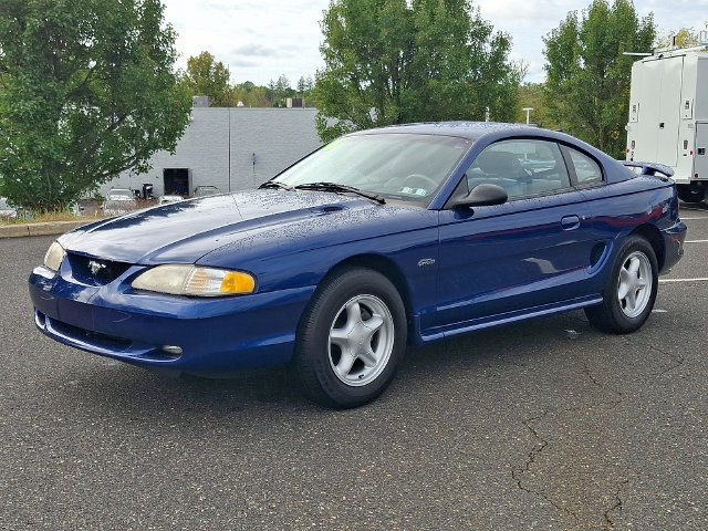 Used 1996 Ford Mustang GT RWD image 3