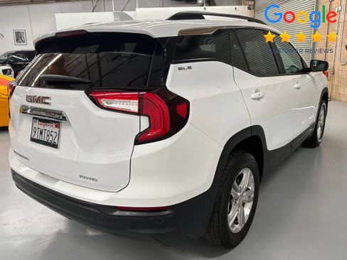 Used 2023 GMC Terrain SLE w/ Driver Convenience Package AWD/4WD image 5