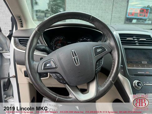 Used 2019 Lincoln MKC Reserve w/ MKC Climate Package AWD/4WD image 16