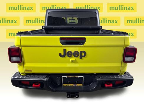 Used 2023 Jeep Gladiator Rubicon w/ Trailer Tow Package AWD/4WD image 8