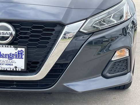 Used 2021 Nissan Altima 2.5 SV FWD image 8