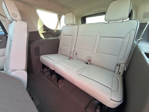 Certified 2023 GMC Yukon XL Denali w/ Max Trailering Package AWD/4WD image 15