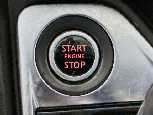 Used 2020 Nissan Sentra SR w/ Trunk Package FWD image 21