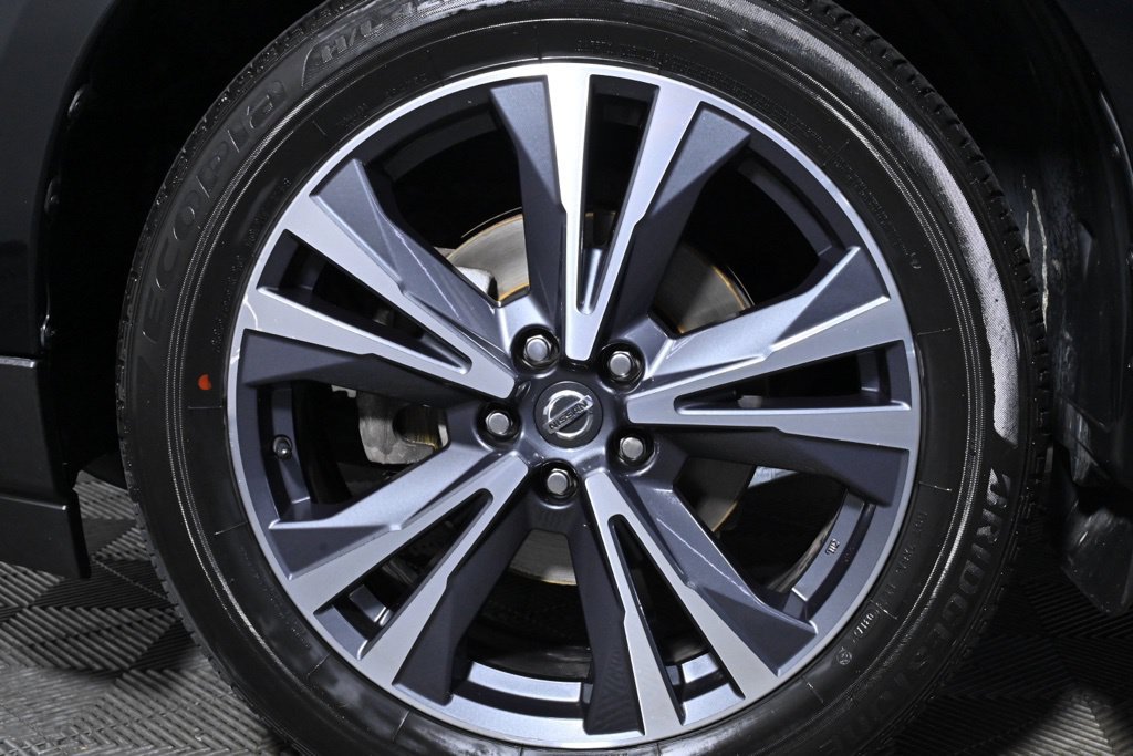 Used 2020 Nissan Pathfinder Platinum AWD/4WD image 42