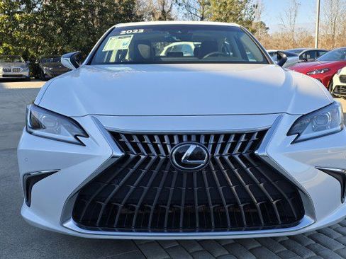 Used 2023 Lexus ES 350 w/ Premium Package image 10