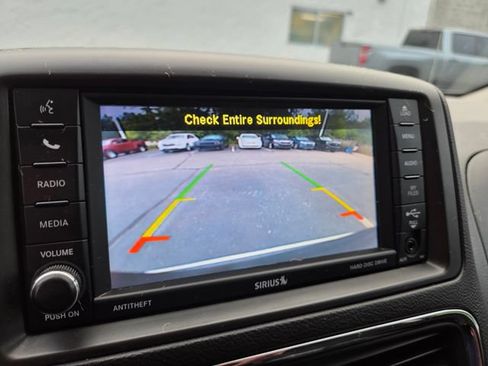 Used 2018 Dodge Grand Caravan SE w/ UConnect Hands-Free Group FWD image 15