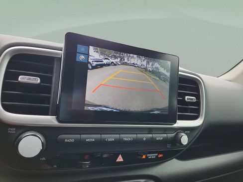 Certified 2026 Hyundai Venue SEL FWD image 25
