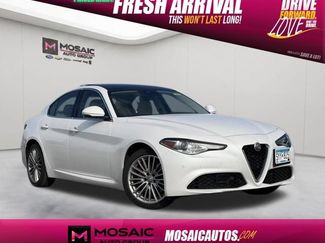 Used 2019 Alfa Romeo Giulia Ti w/ Quick Order Package 22X Lusso AWD/4WD video 1