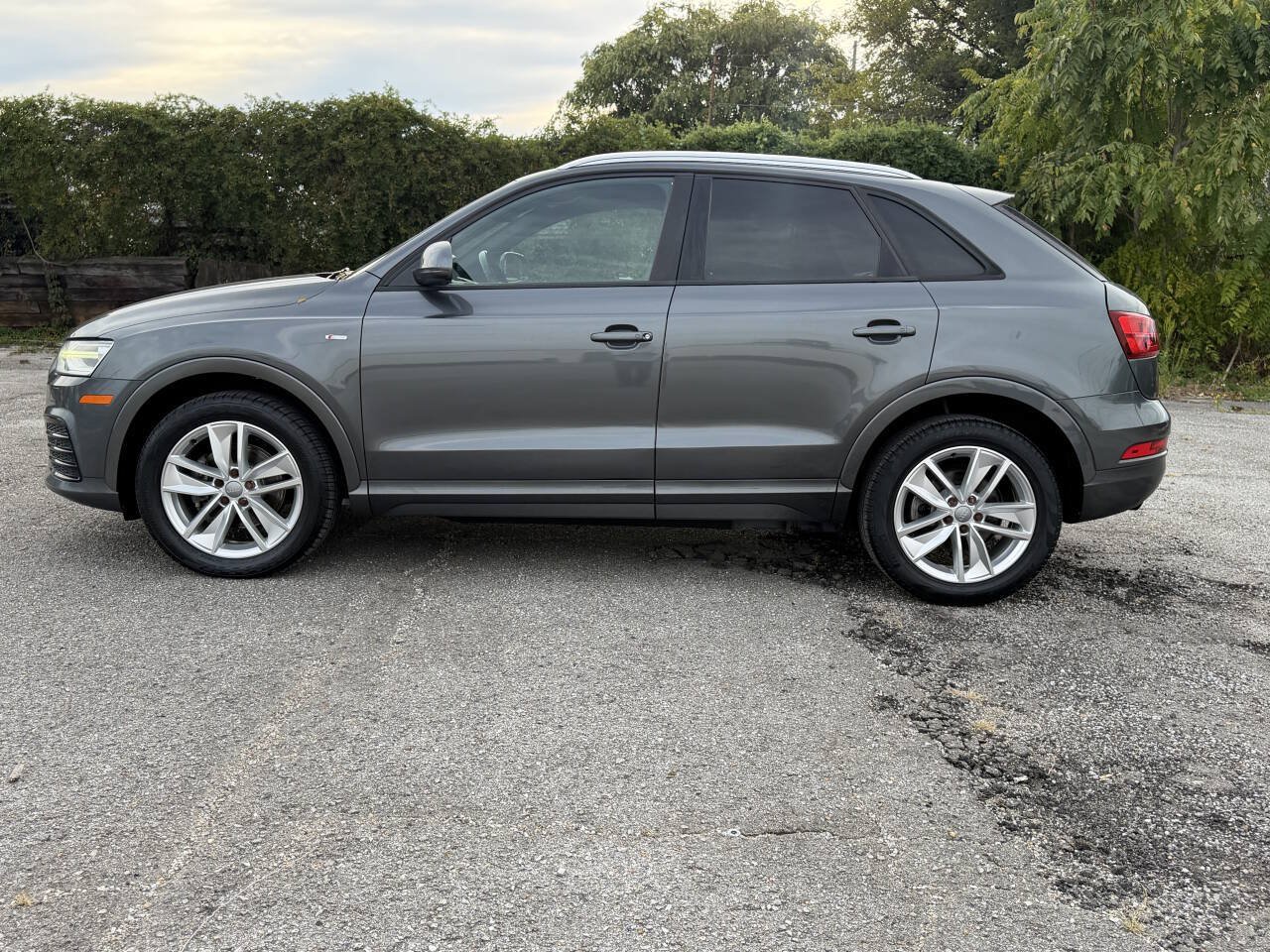 Used 2018 Audi Q3 2.0T Premium w/ Convenience Package FWD image 18