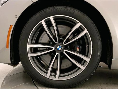 Certified 2022 BMW 750i xDrive 750i xDrive w/ Executive Package image 8