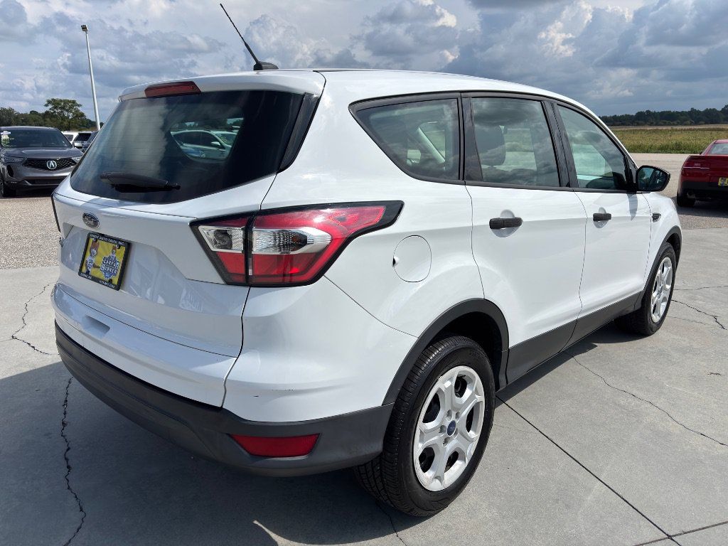 Used 2017 Ford Escape S FWD image 4