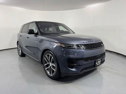 Used 2023 Land Rover Range Rover Sport SE AWD/4WD image 4