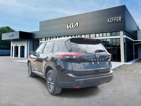 Used 2024 Nissan Rogue S image 6