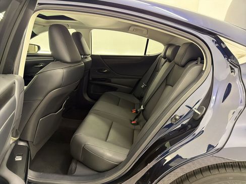 Certified 2024 Lexus ES 350 w/ Premium Package image 14