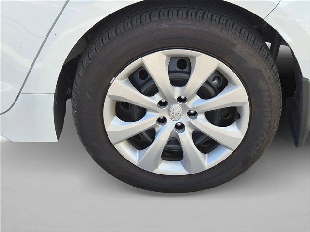 Used 2026 Toyota Corolla LE FWD image 16