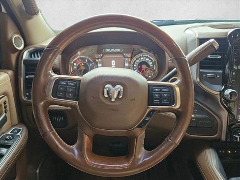 Used 2019 RAM 3500 Limited image 11