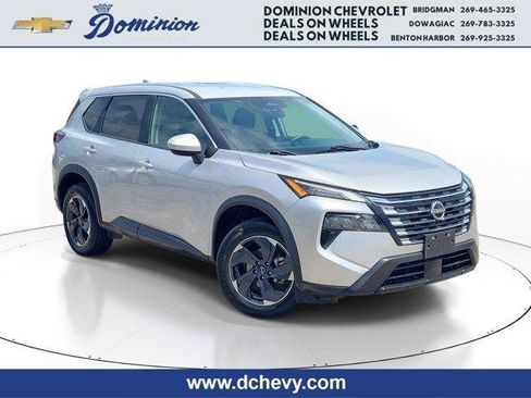Used 2024 Nissan Rogue SV AWD/4WD image 1