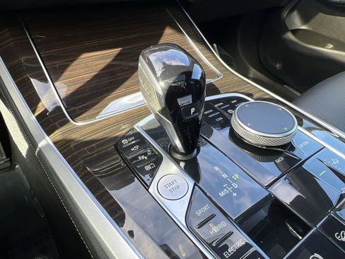 Used 2023 BMW X5 xDrive45e image 19