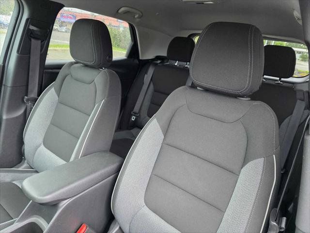 Used 2024 Chevrolet TrailBlazer LT AWD/4WD image 21