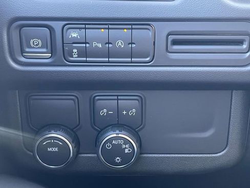 Used 2023 Chevrolet Tahoe LS image 25