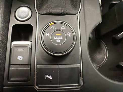 Used 2020 Volkswagen Atlas SE w/ Towing Package AWD/4WD image 30