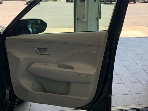 Certified 2024 Hyundai Kona SEL AWD/4WD image 15