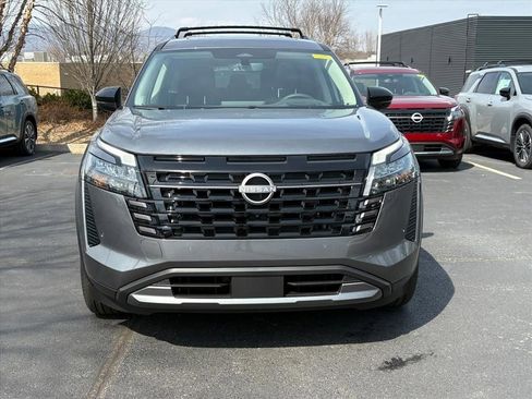 New 2026 Nissan Pathfinder Platinum image 4