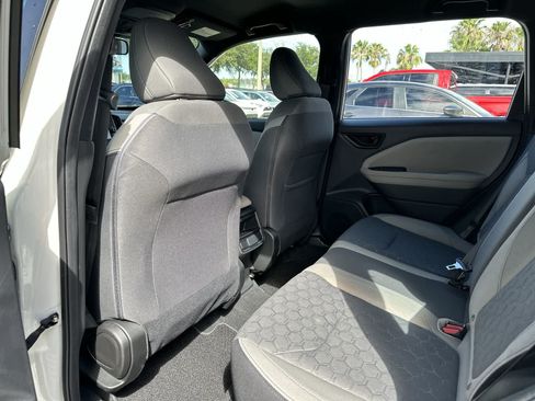 Used 2025 Subaru Forester AWD/4WD image 18