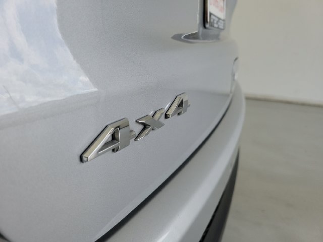 Used 2025 Jeep Compass Limited AWD/4WD image 8