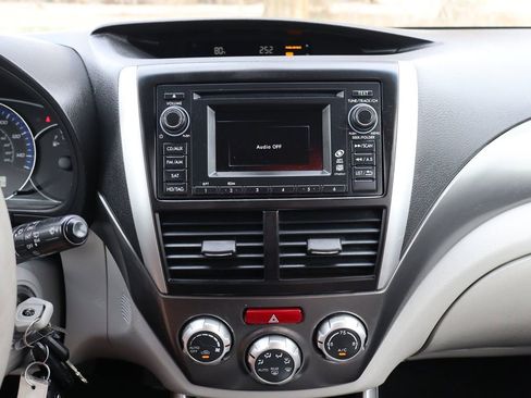 Used 2011 Subaru Forester 2.5X Limited w/ Utility Pkg image 36