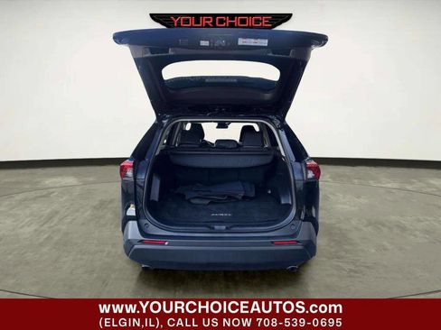 Used 2020 Toyota RAV4 XLE w/ Convenience Package AWD/4WD image 5