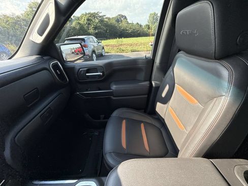 Certified 2021 GMC Sierra 1500 AT4 w/ AT4 Value Package AWD/4WD image 26