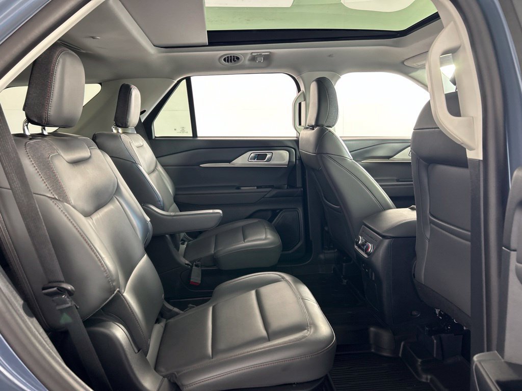 Used 2026 Ford Explorer Active w/ Active Comfort Package AWD/4WD image 23