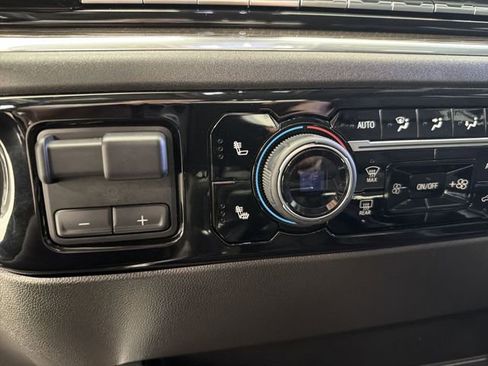 Certified 2025 Chevrolet Silverado 1500 LT Trail Boss w/ LT Trail Boss Premium Package AWD/4WD image 30