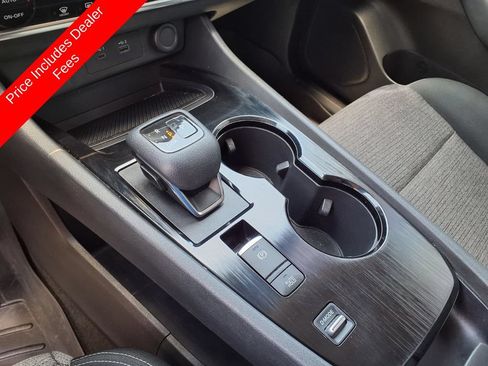 Used 2021 Nissan Rogue SV FWD image 22