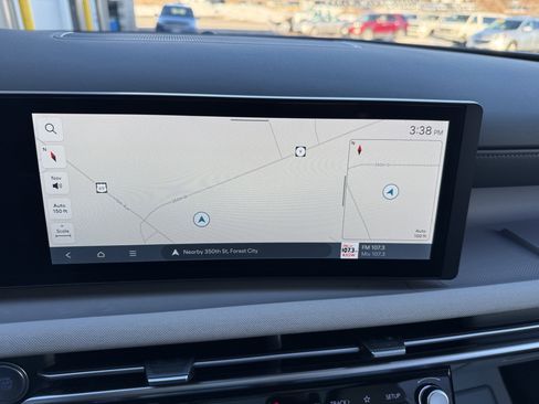 Used 2025 Hyundai Tucson Limited image 17