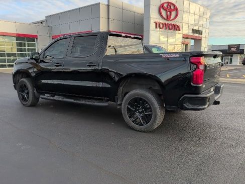 Used 2024 Chevrolet Silverado 1500 Custom Trail Boss w/ Turbomax Blackout Package image 5