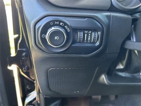 Certified 2022 Jeep Wrangler Unlimited Sport image 17